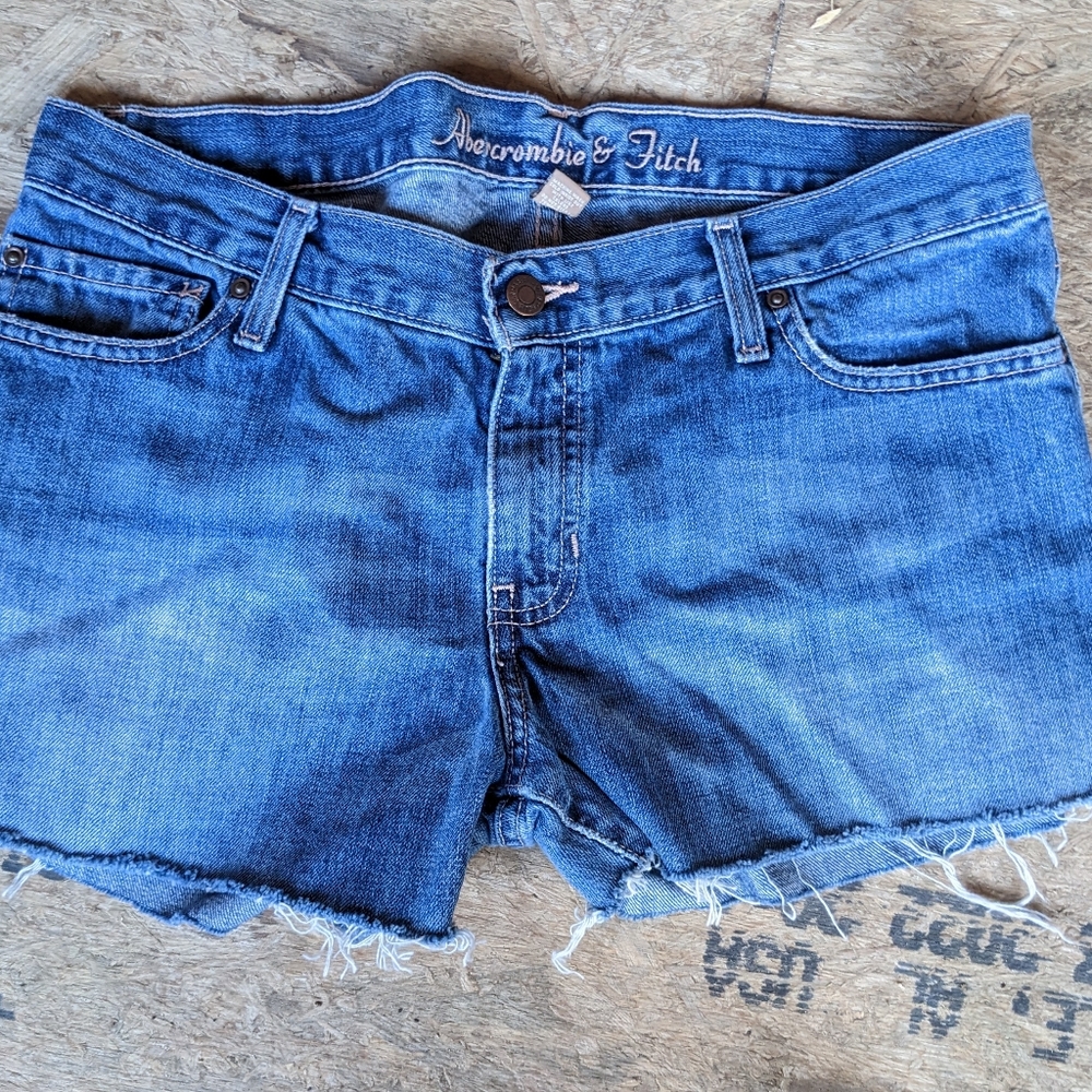 A & F vintage cut off denim booty shorts